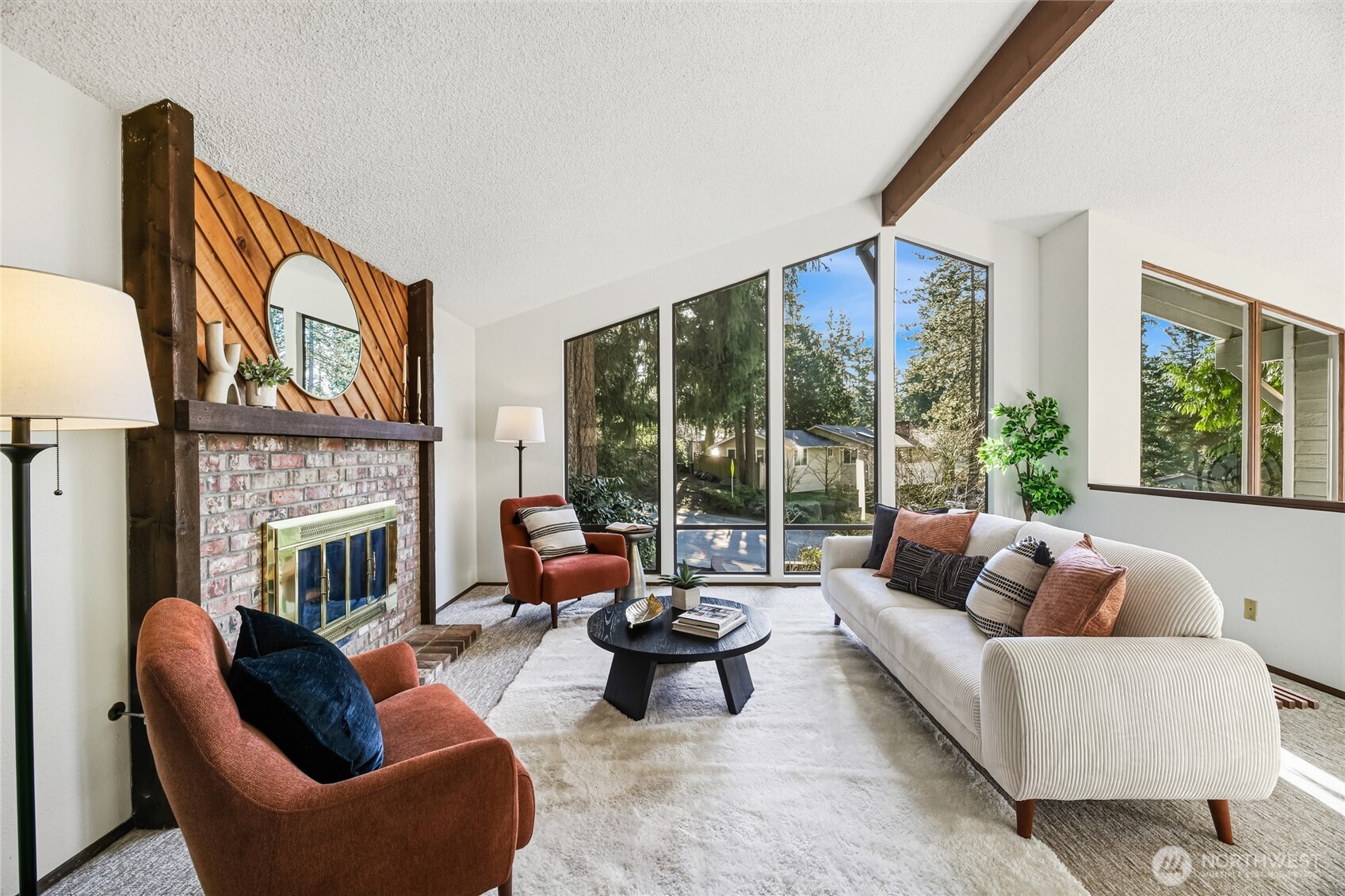 10027 169th Avenue NE