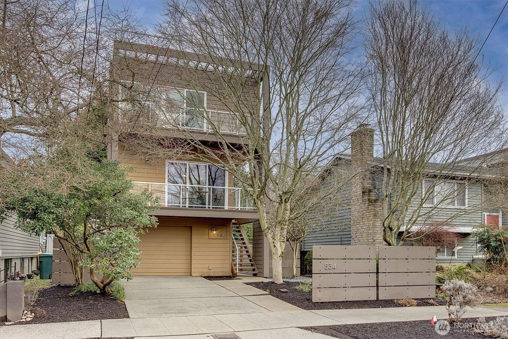 Photo of 534 N 75th Street, Seattle, WA 98103 (MLS # 2335131)