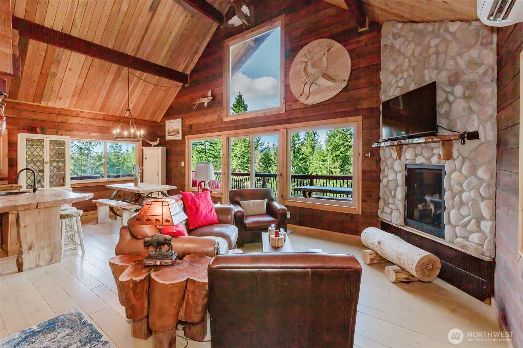 62 NE Southridge Drive