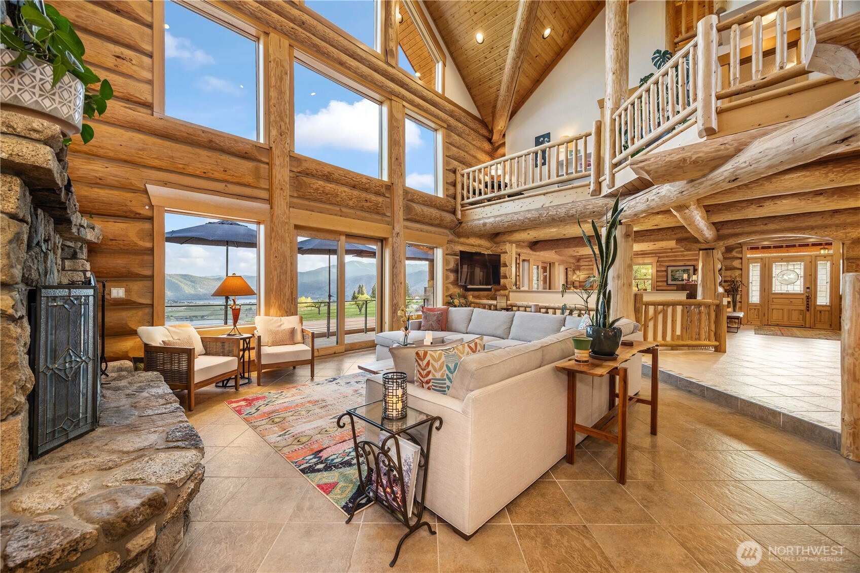 Manson, Washington, 98831, United States, 5 Bedrooms Bedrooms, ,7 BathroomsBathrooms,Residential,Active,2034662