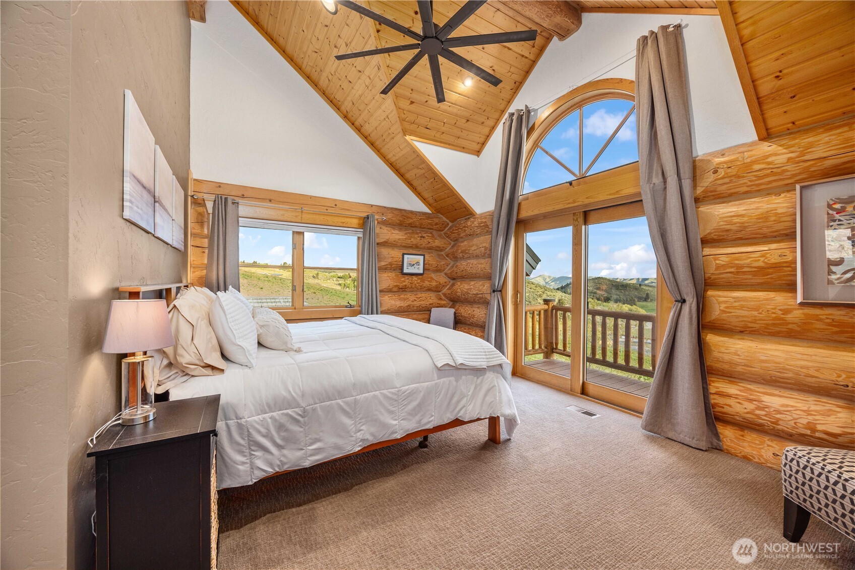 Manson, Washington, 98831, United States, 5 Bedrooms Bedrooms, ,7 BathroomsBathrooms,Residential,Active,2034662