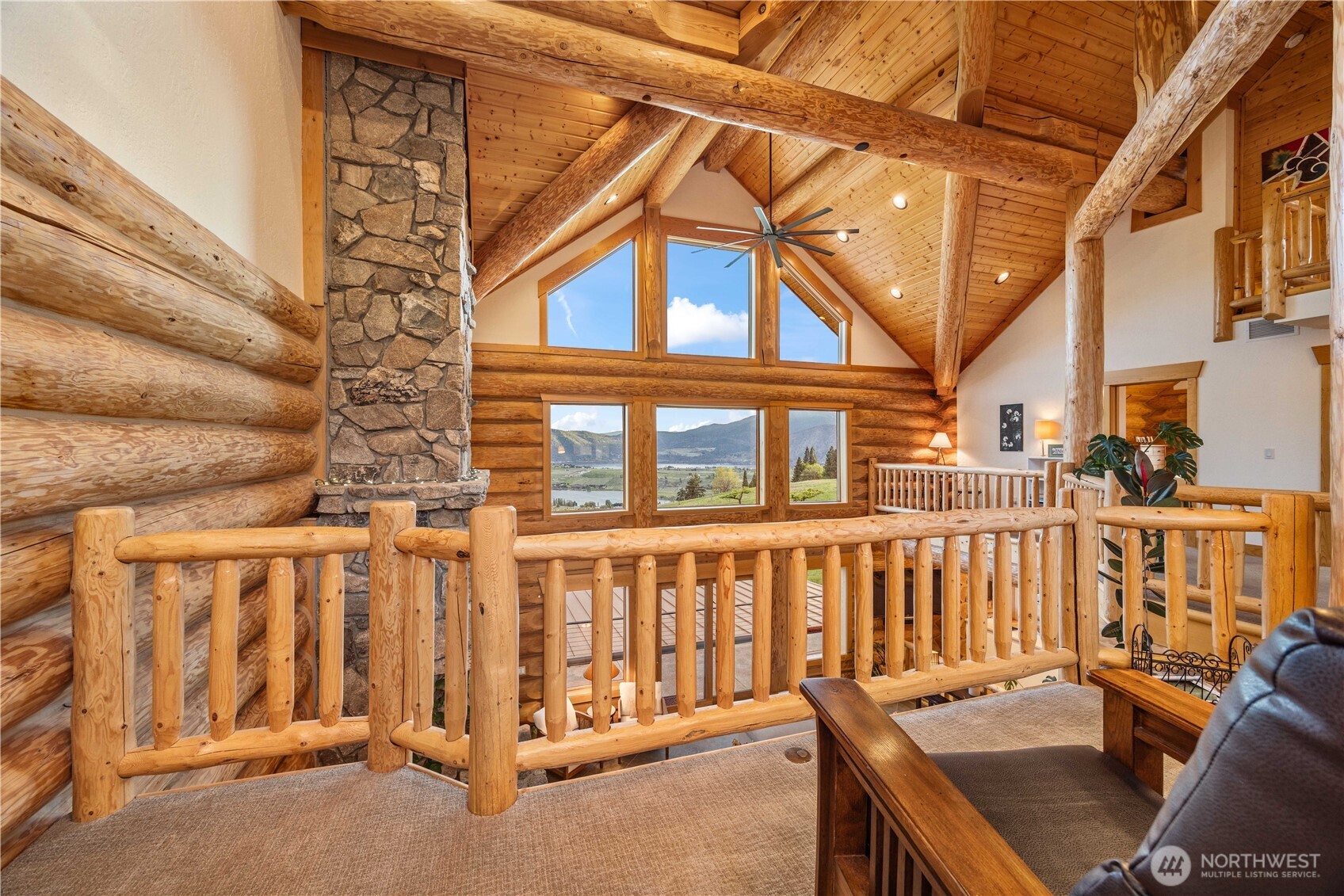 Manson, Washington, 98831, United States, 5 Bedrooms Bedrooms, ,7 BathroomsBathrooms,Residential,Active,2034662