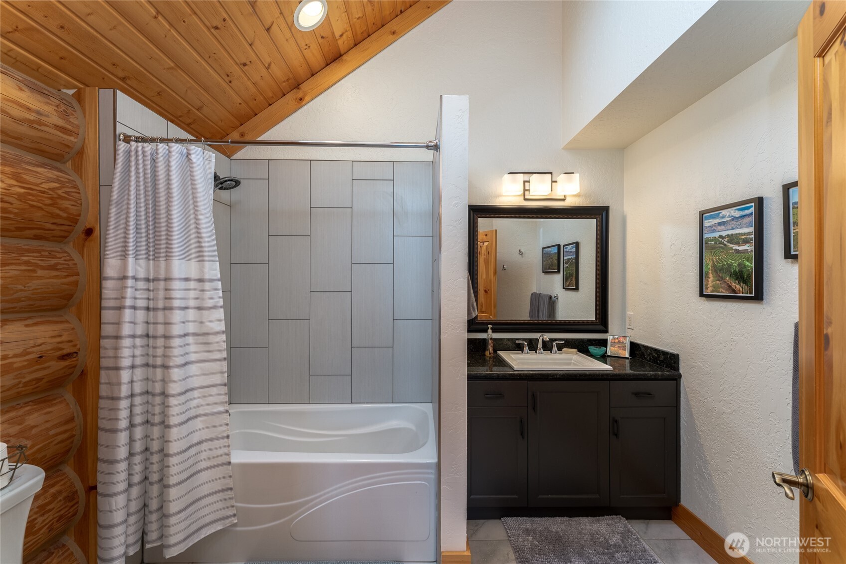 Manson, Washington, 98831, United States, 5 Bedrooms Bedrooms, ,7 BathroomsBathrooms,Residential,Active,2034662
