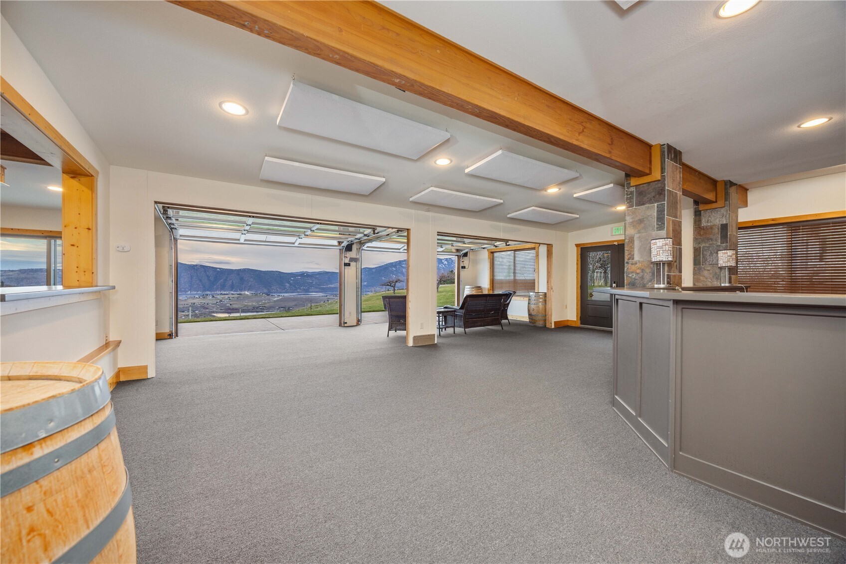 Manson, Washington, 98831, United States, 5 Bedrooms Bedrooms, ,7 BathroomsBathrooms,Residential,Active,2034662