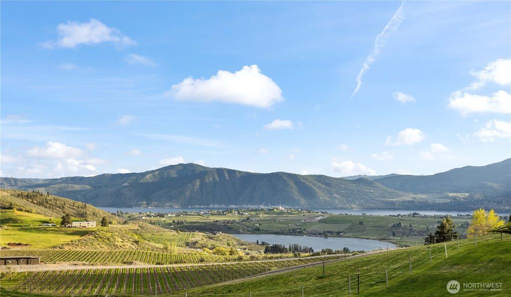 Photo of 148 High Blossom Lane, Manson, WA 98831 (MLS # 2504229)