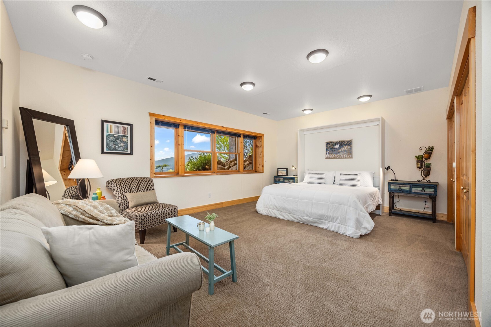 Manson, Washington, 98831, United States, 5 Bedrooms Bedrooms, ,7 BathroomsBathrooms,Residential,Active,2034662