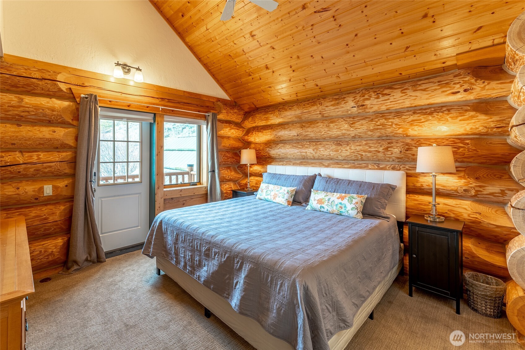 Manson, Washington, 98831, United States, 5 Bedrooms Bedrooms, ,7 BathroomsBathrooms,Residential,Active,2034662