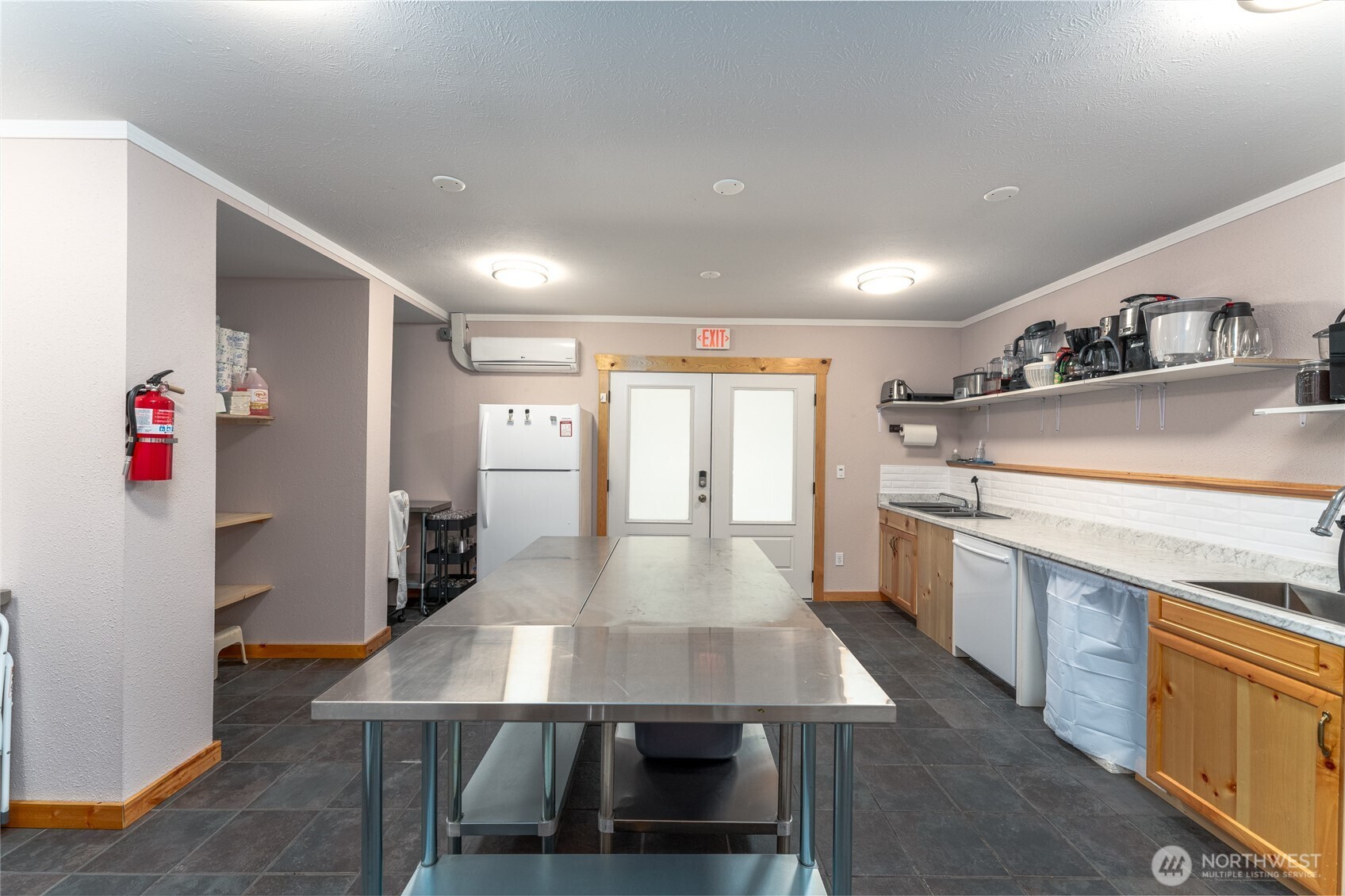 Manson, Washington, 98831, United States, 5 Bedrooms Bedrooms, ,7 BathroomsBathrooms,Residential,Active,2034662