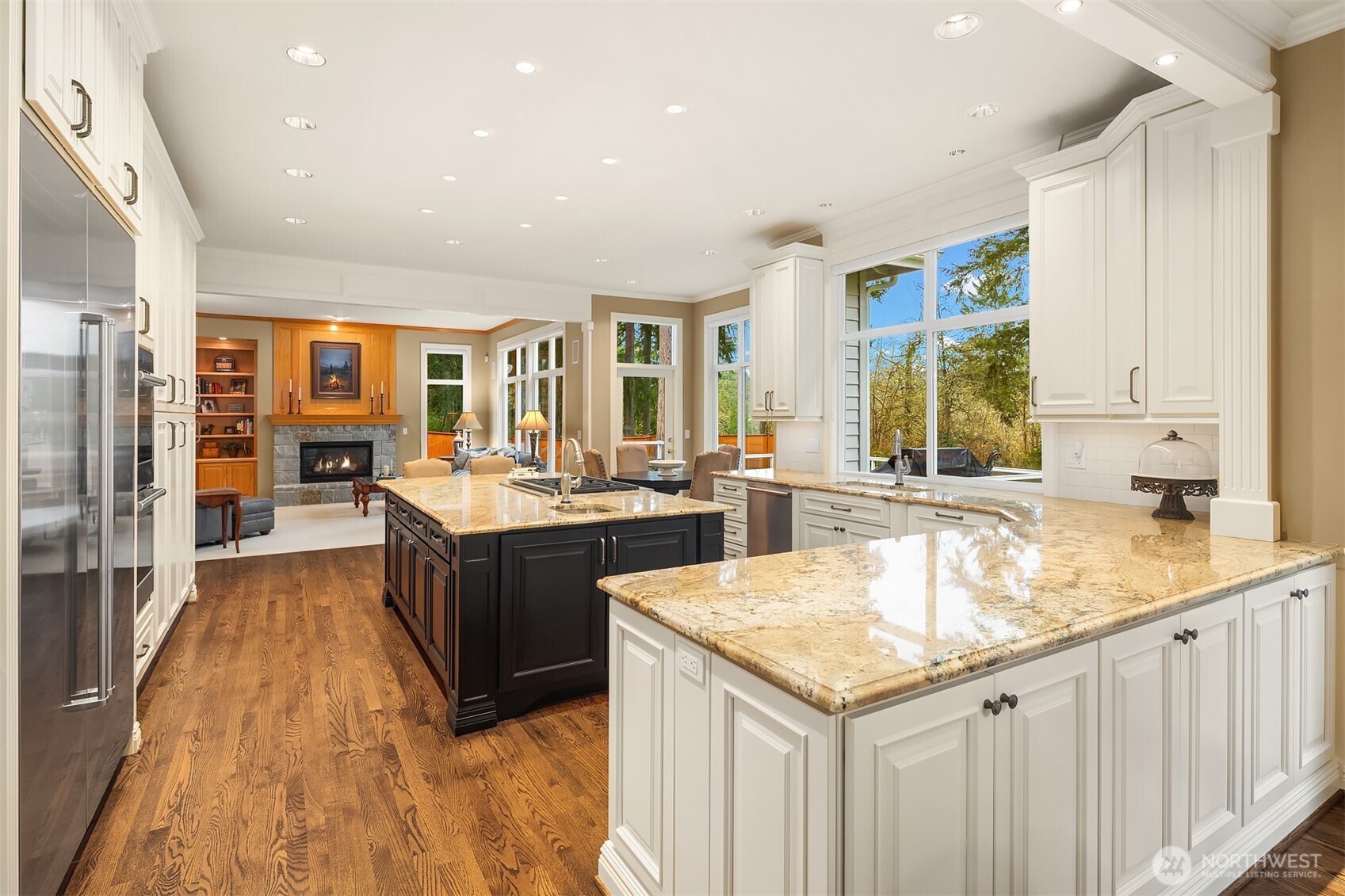 Bothell, Washington, 98012, United States, 4 Bedrooms Bedrooms, ,4 BathroomsBathrooms,Residential,Active,2030597
