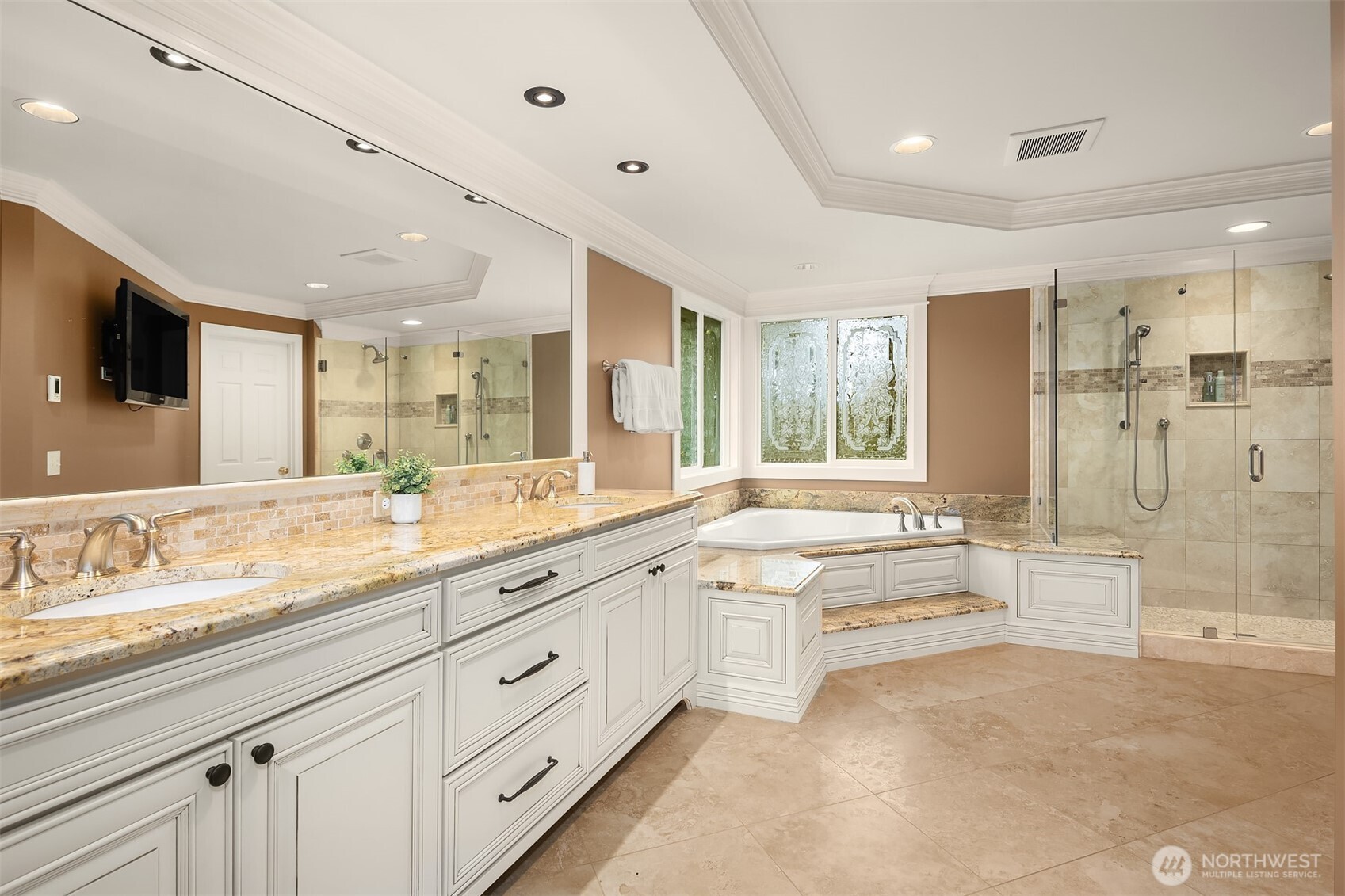 Bothell, Washington, 98012, United States, 4 Bedrooms Bedrooms, ,4 BathroomsBathrooms,Residential,Active,2030597