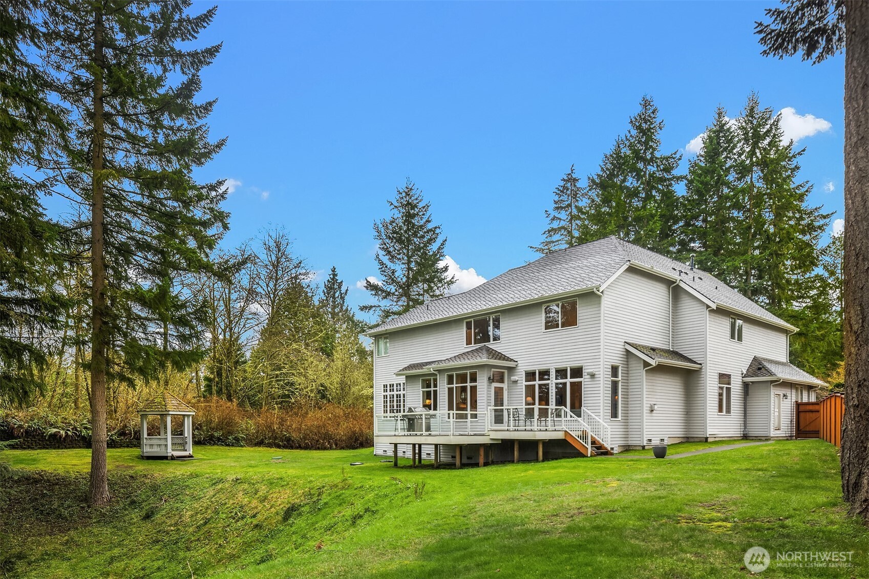 Bothell, Washington, 98012, United States, 4 Bedrooms Bedrooms, ,4 BathroomsBathrooms,Residential,Active,2030597
