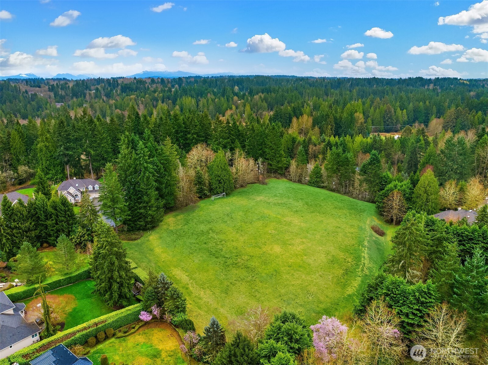 Bothell, Washington, 98012, United States, 4 Bedrooms Bedrooms, ,4 BathroomsBathrooms,Residential,Active,2030597