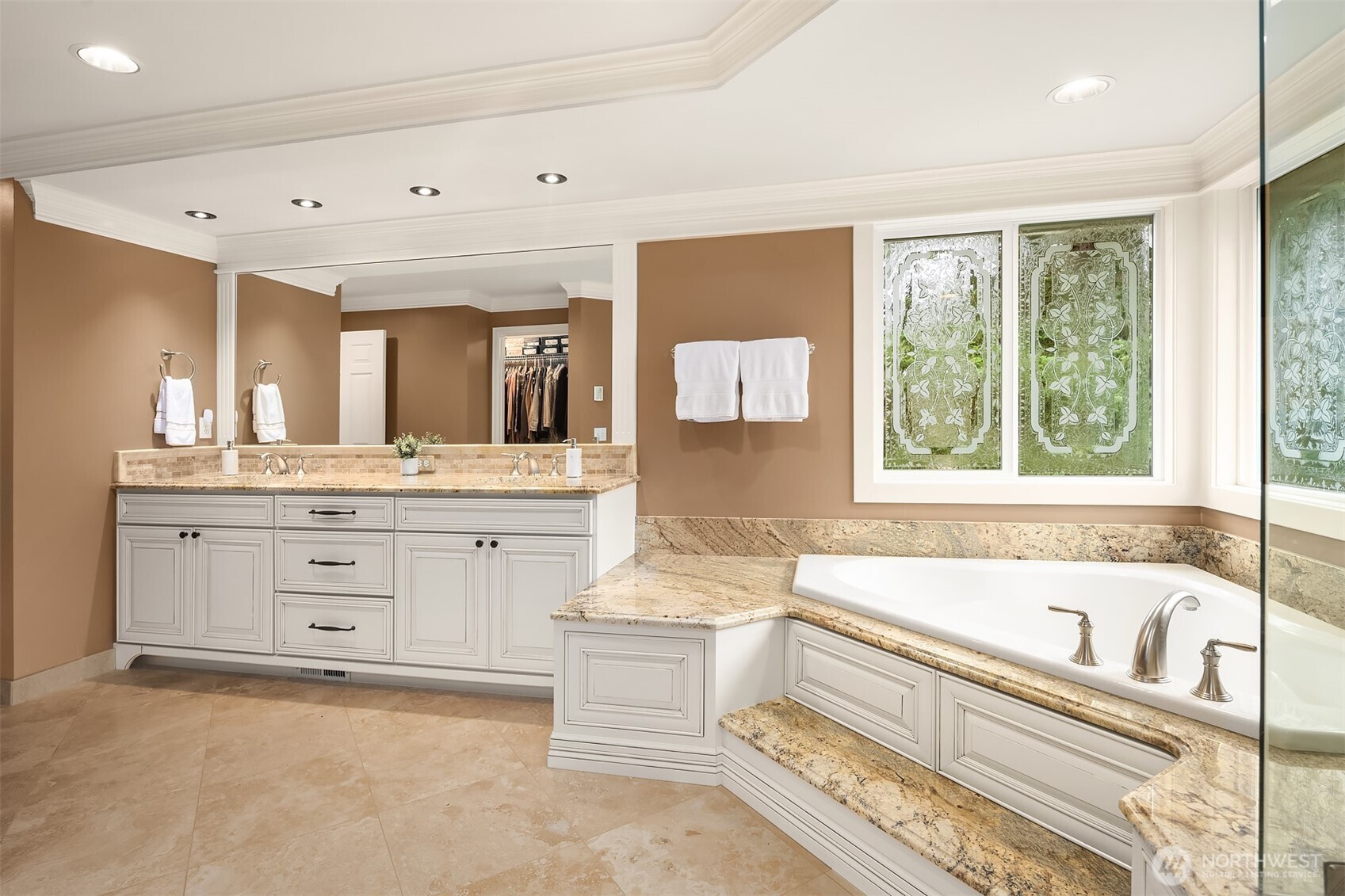 Bothell, Washington, 98012, United States, 4 Bedrooms Bedrooms, ,4 BathroomsBathrooms,Residential,Active,2030597