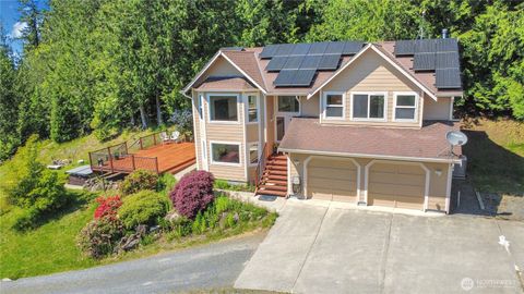 Photo of 41216 305 Avenue SE, Enumclaw, WA 98022 (MLS # 2531736)
