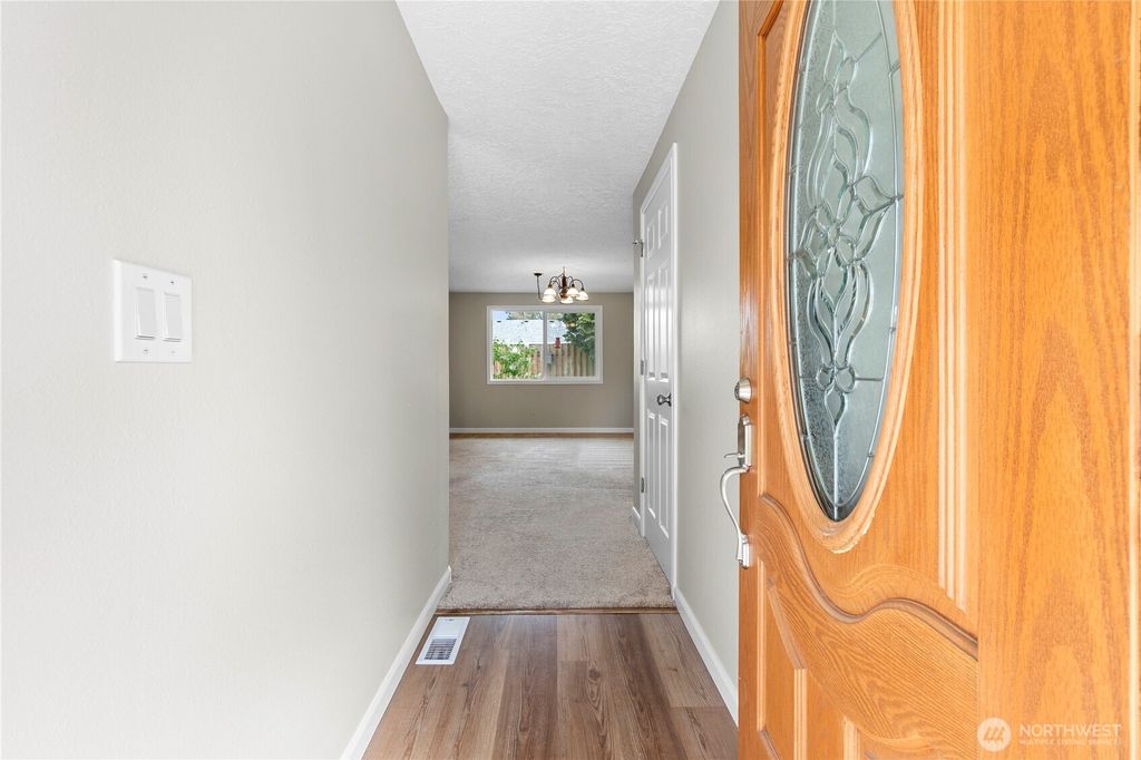 Photo of 10517 NW 29th Avenue, Vancouver, WA 98685 (MLS # 2505199)