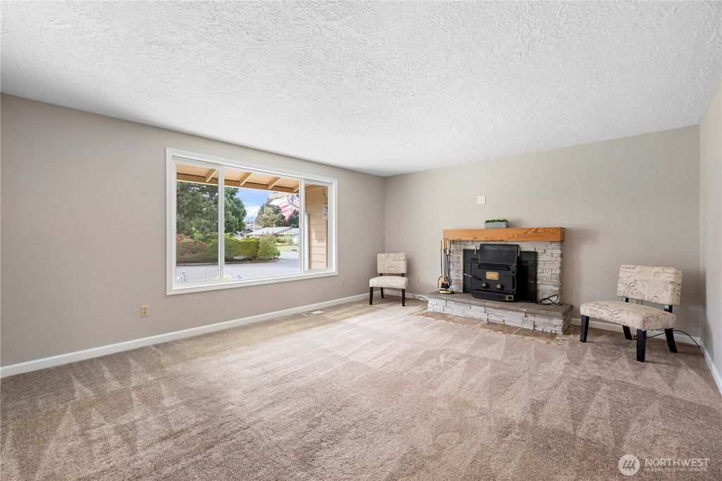 Photo of 10517 NW 29th Avenue, Vancouver, WA 98685 (MLS # 2505199)