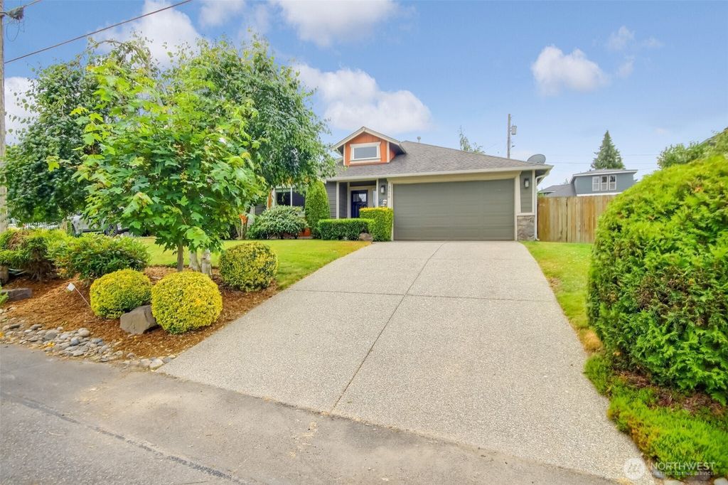 Photo of 3510 19th Street, Everett, WA 98201 (MLS # 2385864)