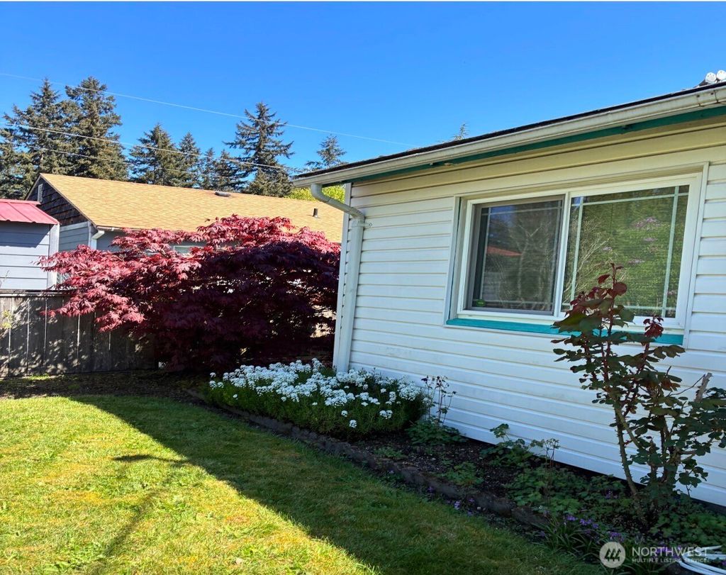Photo of 504 10th Avenue, Milton, WA 98354 (MLS # 2519595)