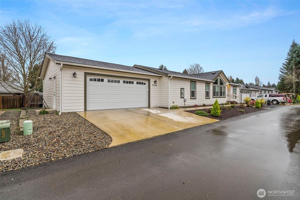 Photo of 3320 Meadowbrook Lane SE, Lacey, WA 98503 (MLS # 2461432)