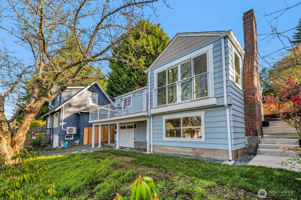 Photo of 4427 Glenn Way SW, Seattle, WA 98116 (MLS # 2479527)