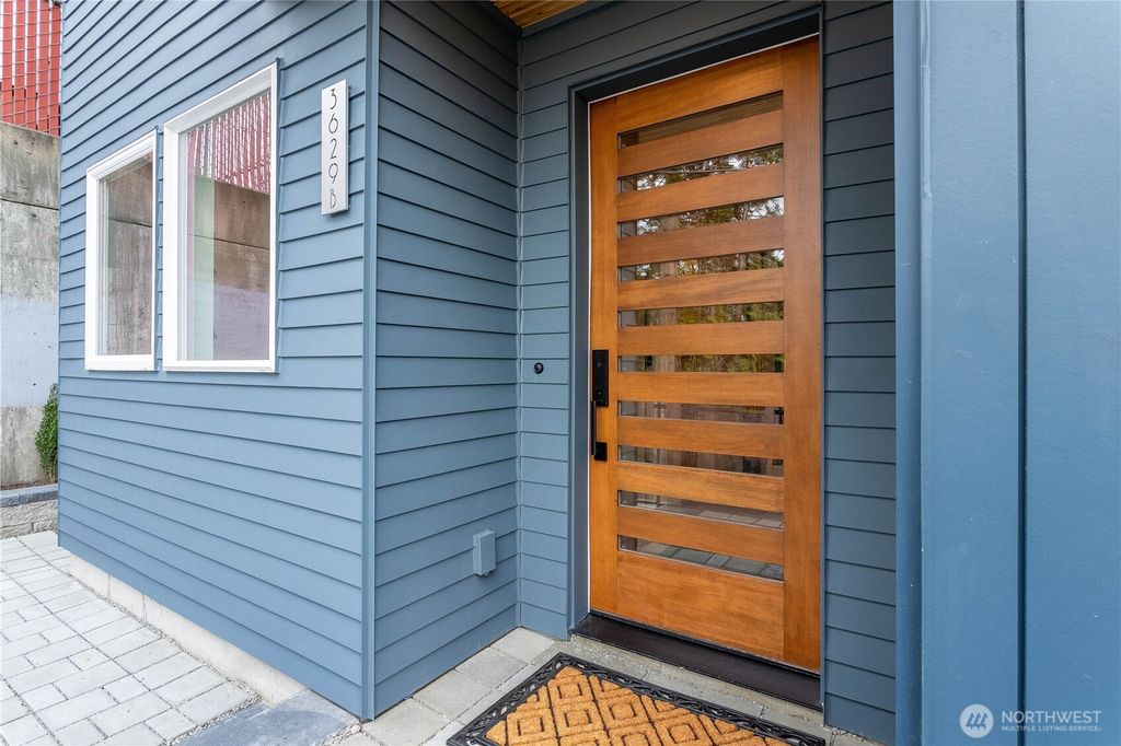 Photo of 3629 B Fremont Avenue N, Seattle, WA 98103 (MLS # 2342069)