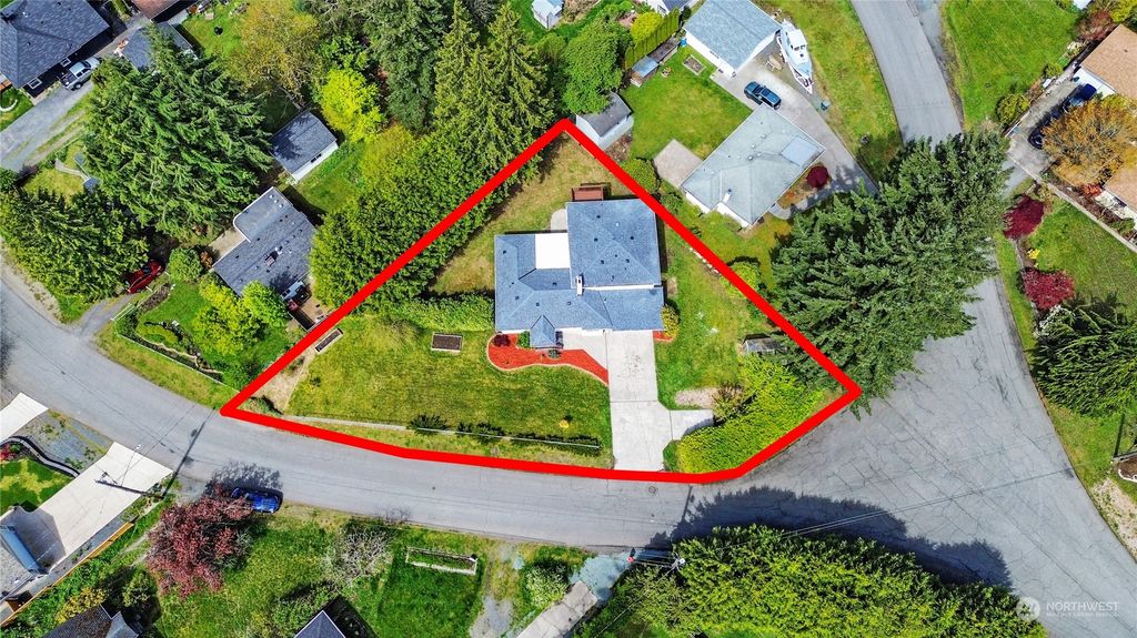 Photo of 409 S Cabot Rd Rd, Everett, WA 98203 (MLS # 2231458)