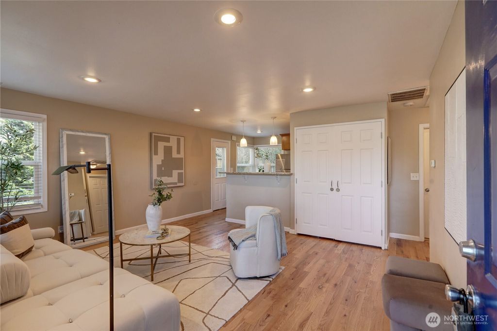 Photo of 12038 14th Avenue NE, Seattle, WA 98125 (MLS # 2335844)