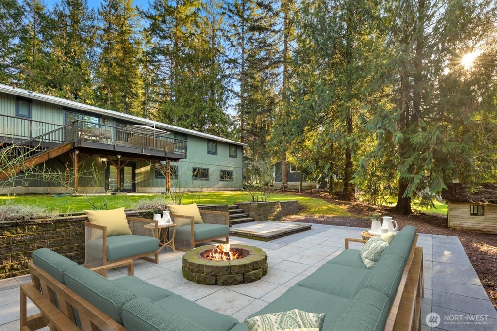 Photo of 16417 210th Avenue NE, Woodinville, WA 98077 (MLS # 2471229)