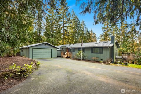 Photo of 16417 210th Avenue NE, Woodinville, WA 98077 (MLS # 2471229)