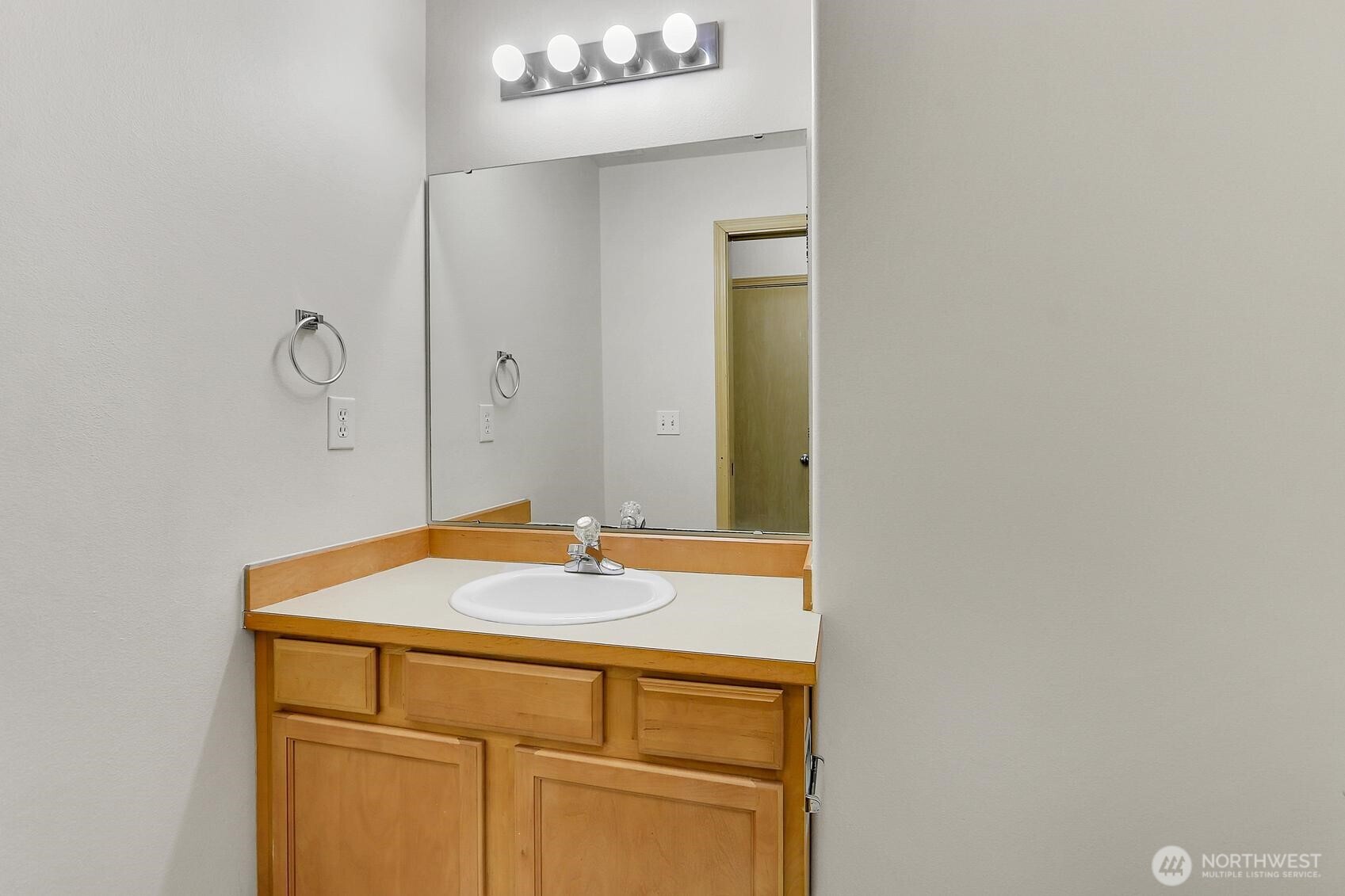 4635 100th Street NE