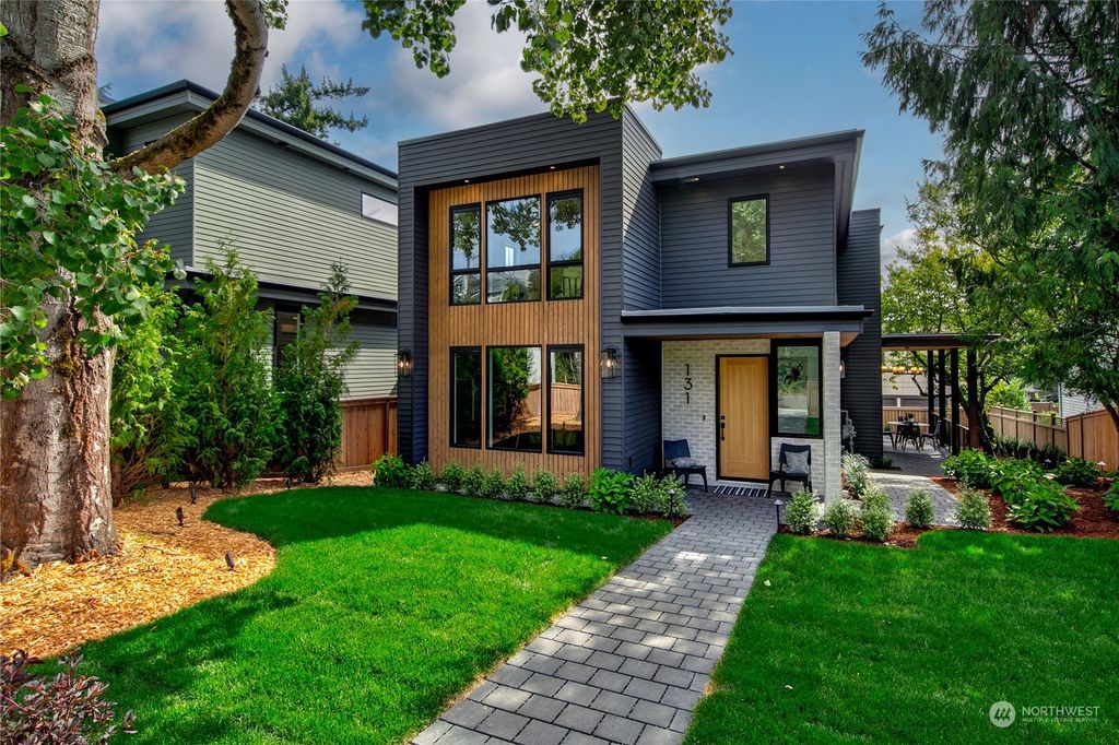 Photo of 131 10 Avenue, Kirkland, WA 98003 (MLS # 2289569)