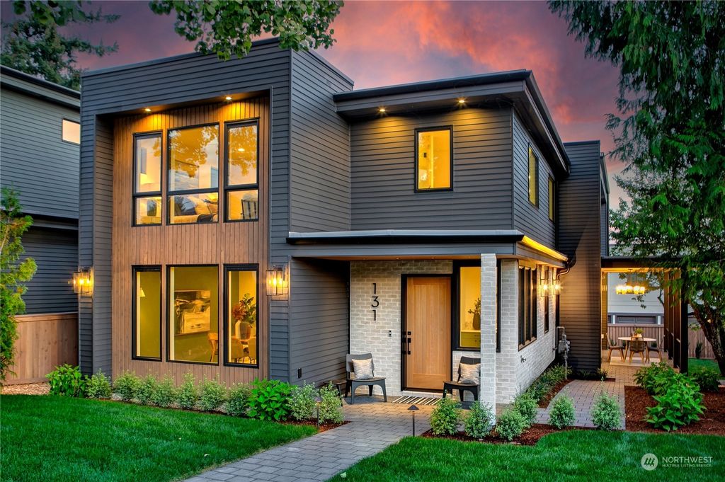 Photo of 131 10 Avenue, Kirkland, WA 98003 (MLS # 2289569)