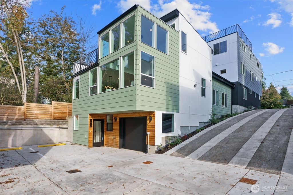 Photo of 12015 36th Avenue NE #B, Seattle, WA 98125 (MLS # 2372987)