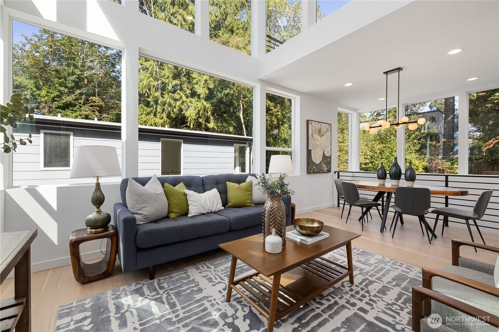 Photo of 12015 36th Avenue NE #B, Seattle, WA 98125 (MLS # 2372987)