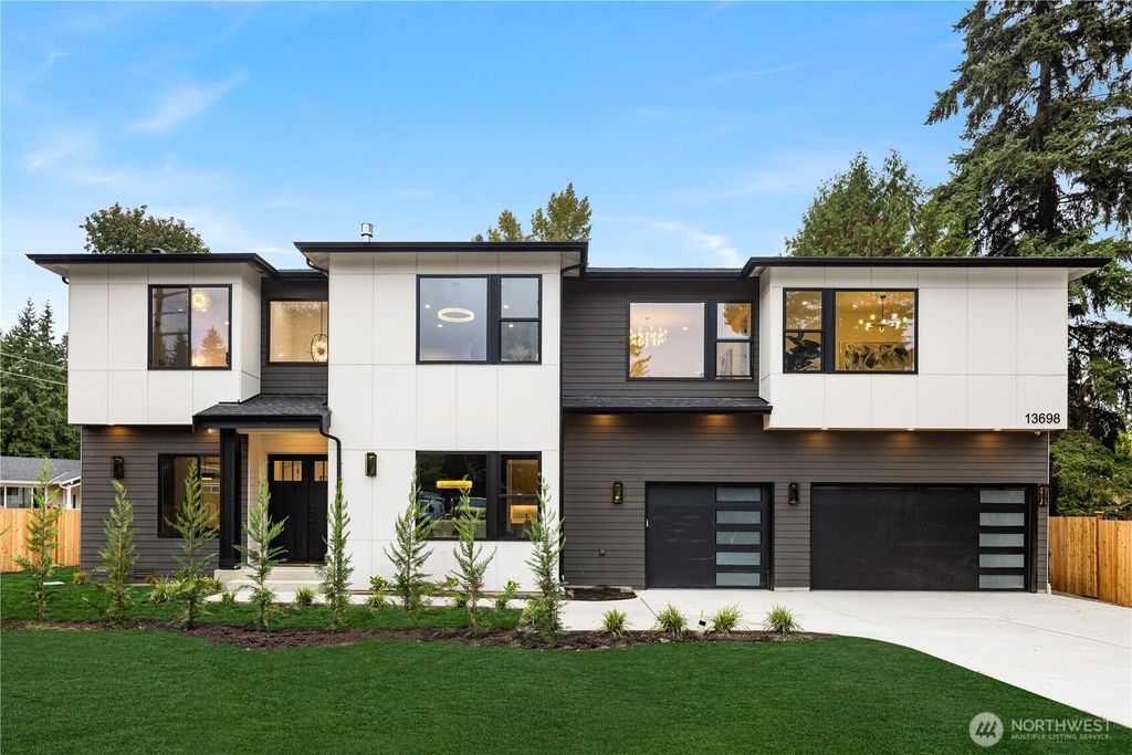 Photo of 13698 NE 83rd Street, Redmond, WA 98052 (MLS # 2405442)