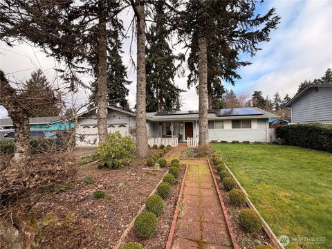 Photo of 3035 18th St SE ST, Auburn, WA 98092 (MLS # 2524585)