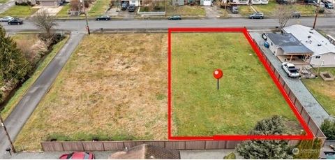 921 9th Street SW Puyallup WA 98371
