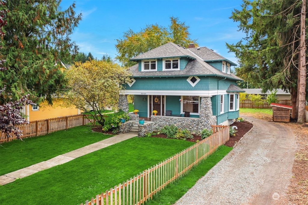 Photo of 32165 E Entwistle Street, Carnation, WA 98014 (MLS # 2173071)