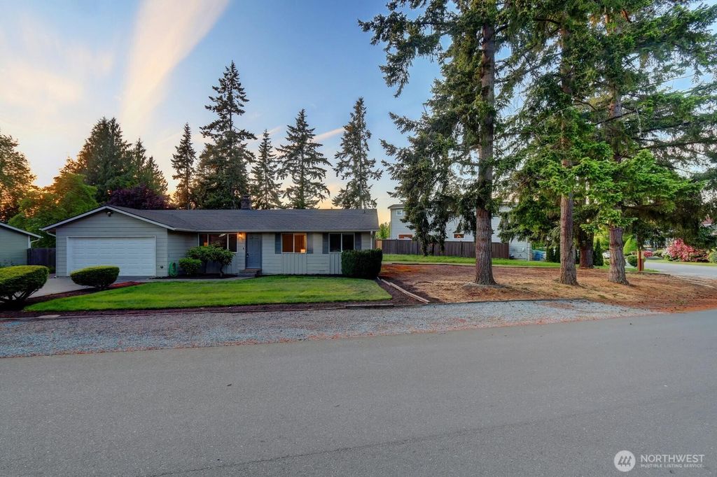 Photo of 8305 214th Place SW, Edmonds, WA 98026 (MLS # 2527371)