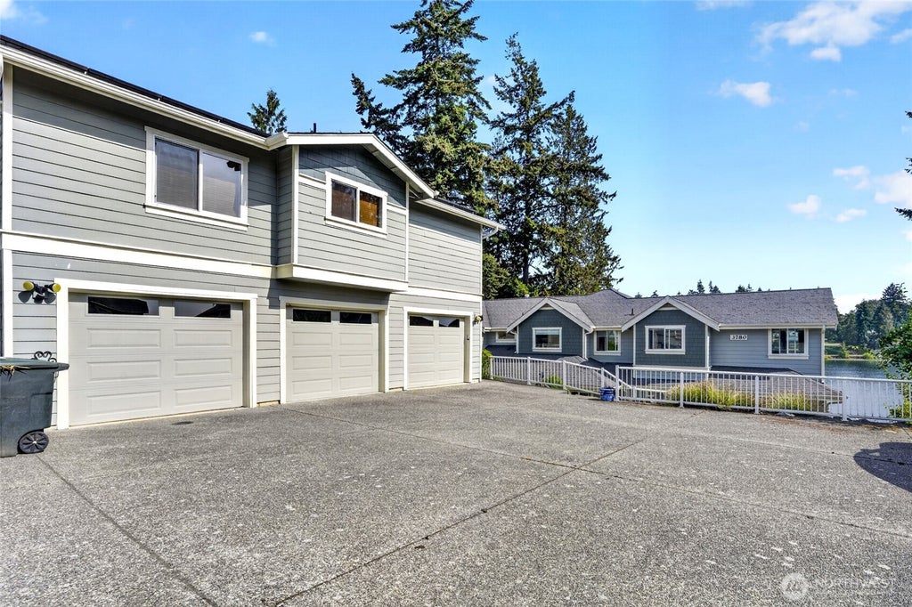 Photo of 3780 S 191st Place, SeaTac, WA 98188 (MLS # 2584972)