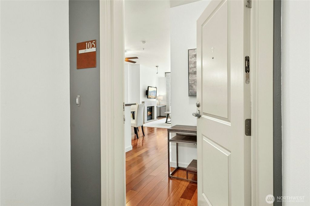 Photo of 150 102nd Avenue SE #105, Bellevue, WA 98004 (MLS # 2526572)