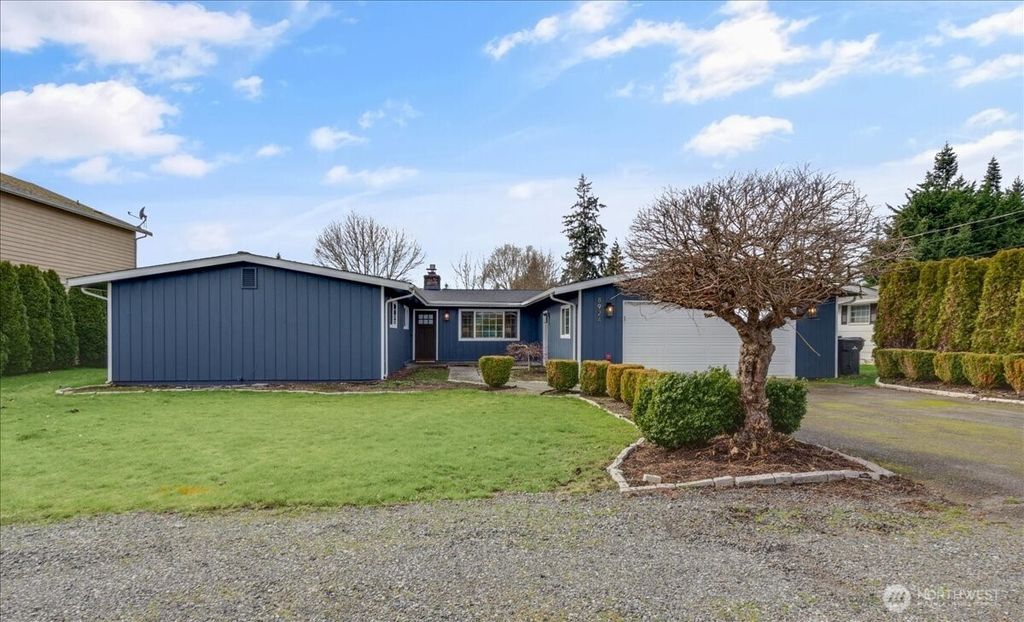 Photo of 8924 48th Drive NE, Marysville, WA 98270 (MLS # 2335526)