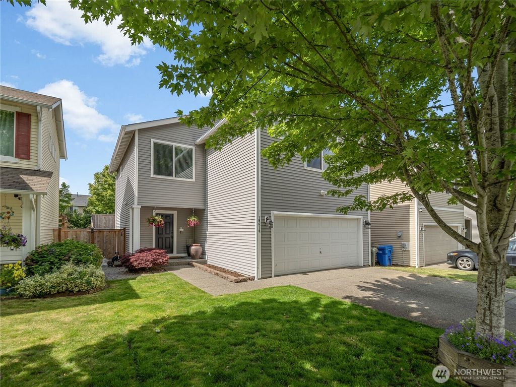 Photo of 19610 100th Street E, Bonney Lake, WA 98391 (MLS # 2529242)