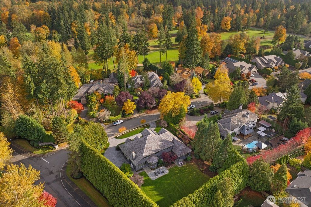 Photo of 105 Windsor Drive SE, Sammamish, WA 98074 (MLS # 2487178)