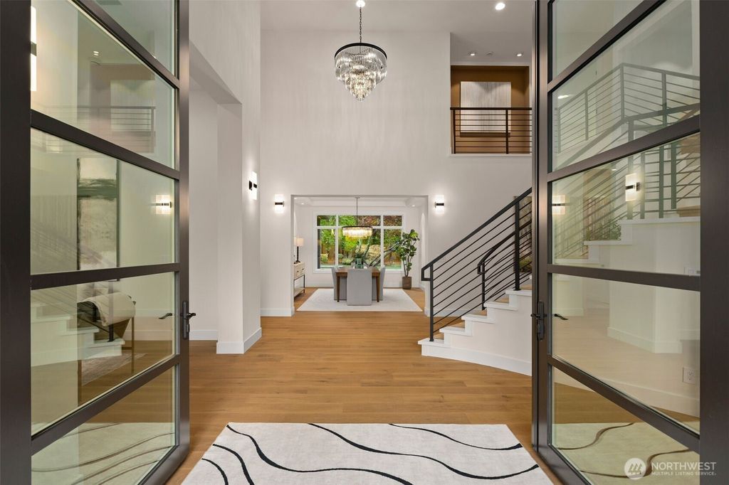 Photo of 105 Windsor Drive SE, Sammamish, WA 98074 (MLS # 2487178)