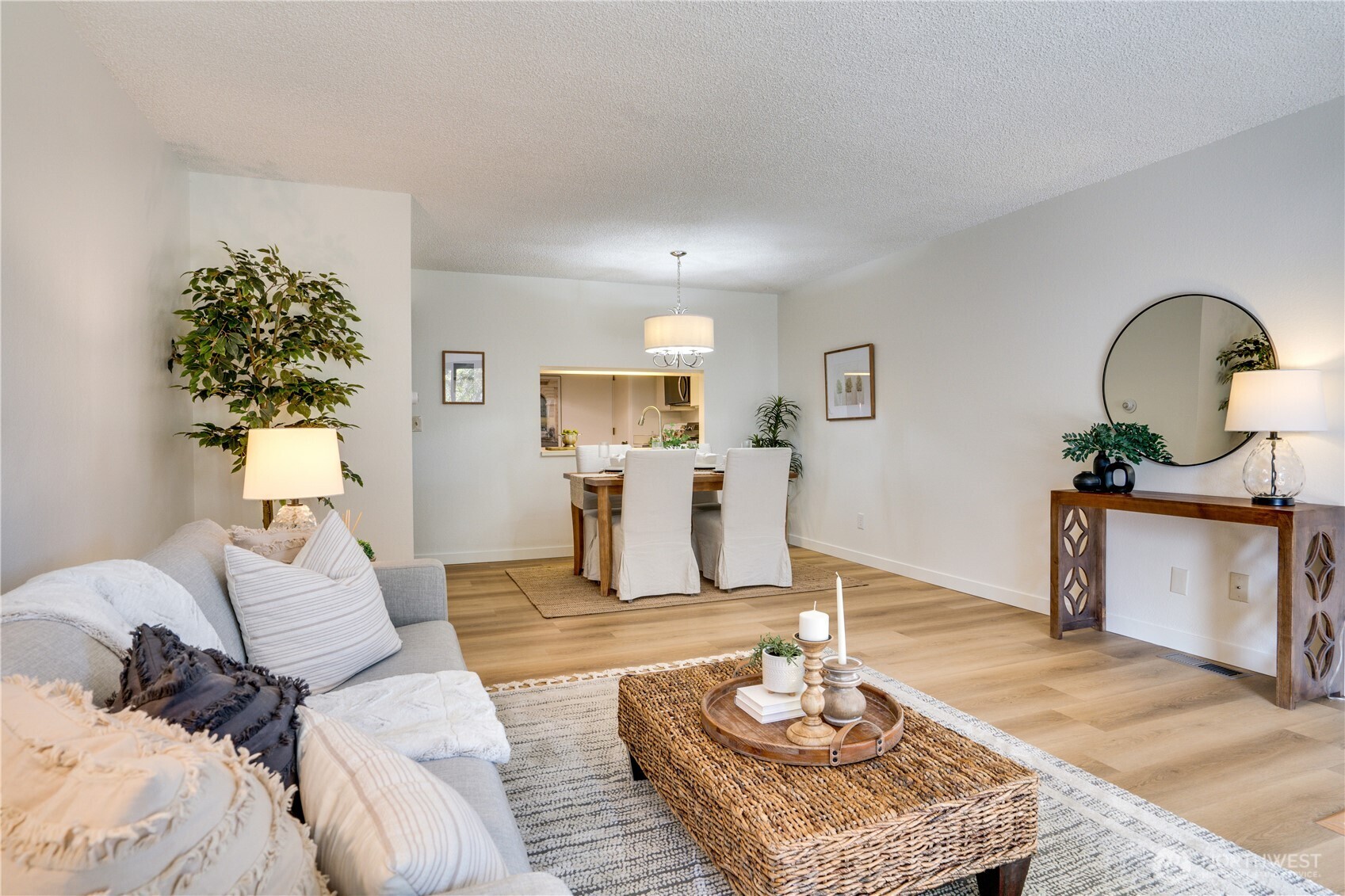 1372 Bel Air Road 23
