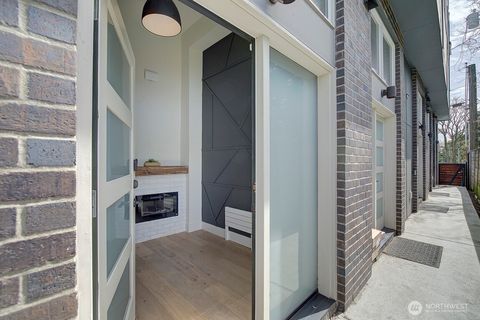 Photo of 908 N 46th Street #E, Seattle, WA 98103 (MLS # 2514612)