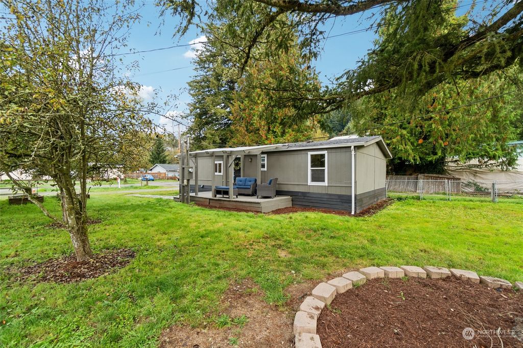 Photo of 15032 156th Place SE, Renton, WA 98058 (MLS # 2278598)