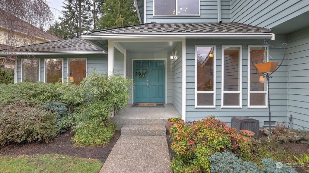 Photo of 18230 141st Avenue SE, Renton, WA 98058 (MLS # 2208313)
