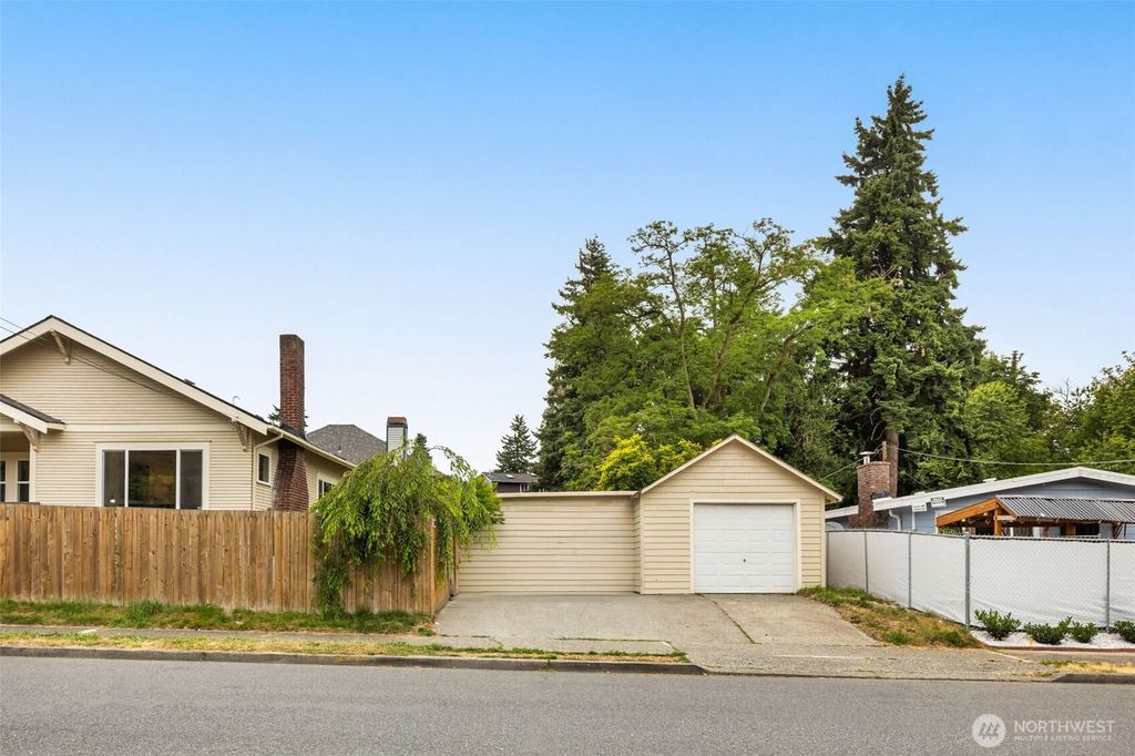 Photo of 10041 51st Avenue S, Seattle, WA 98178 (MLS # 2400492)